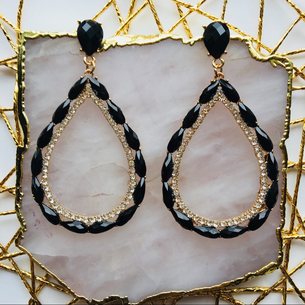 Tear drop crystal earrings - Picture 2 of 2